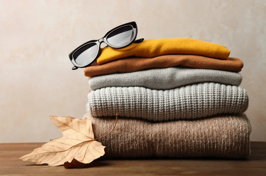 Everyday clothing, knitwear