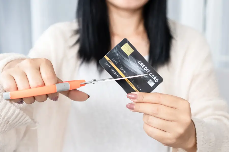 Cutting up credit card