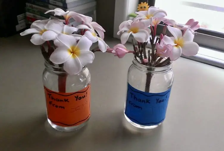 Upcycled jars with home-picked flowers (zero waste eco-friendly gift)