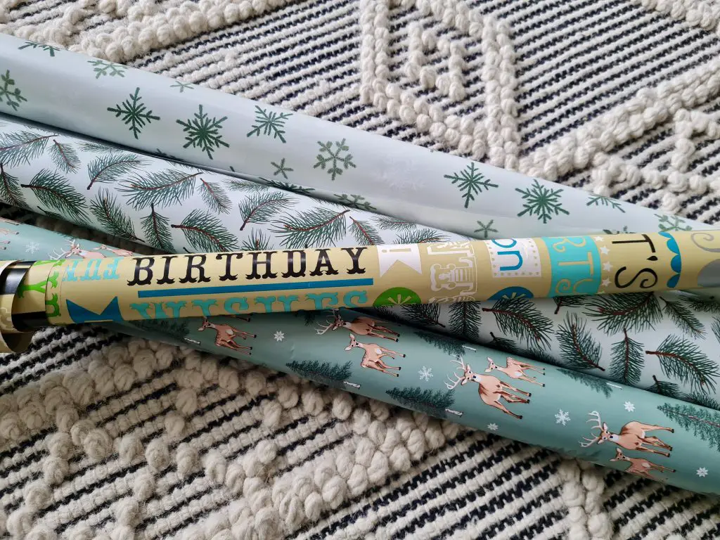 Eco-friendly Zero Waste Gift-wrap (Thrifted Wrapping Paper)