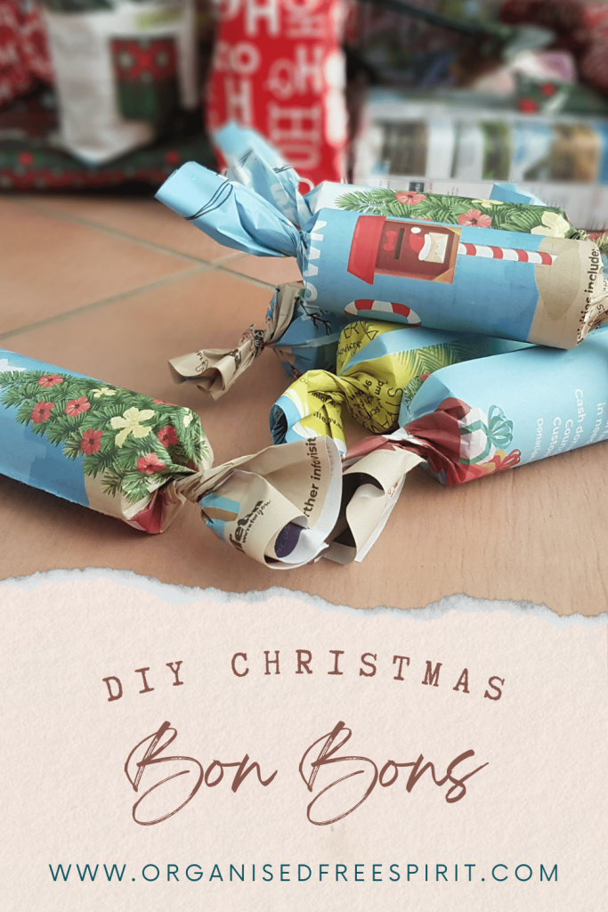 DIY Christmas Bon Bons (Crackers) - PIN