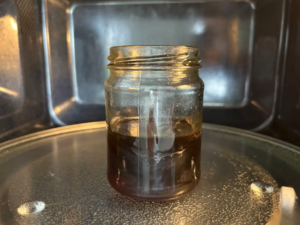 Decrystallising Honey - Microwave