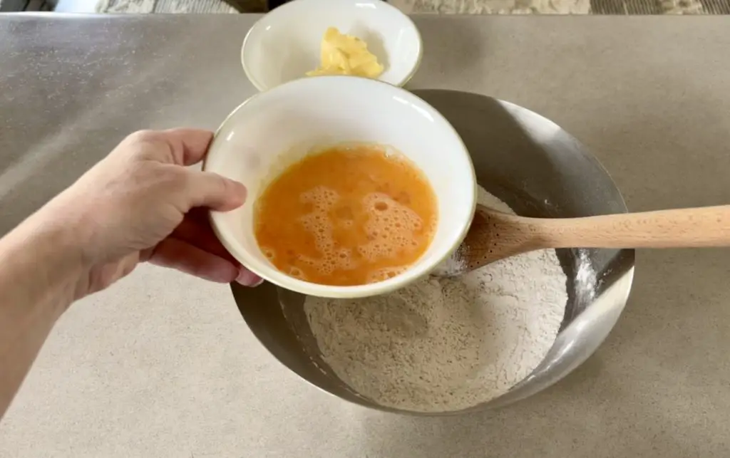 How to Make Buttermilk Pancakes