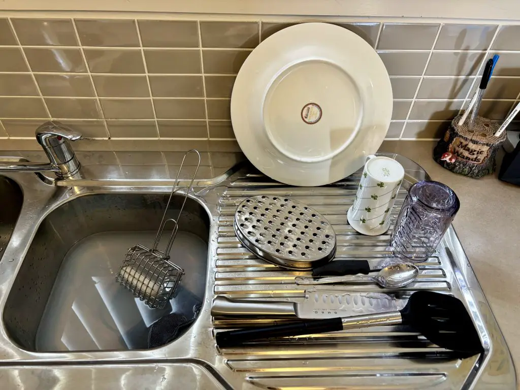 Washing Dishes with a Soap Cage